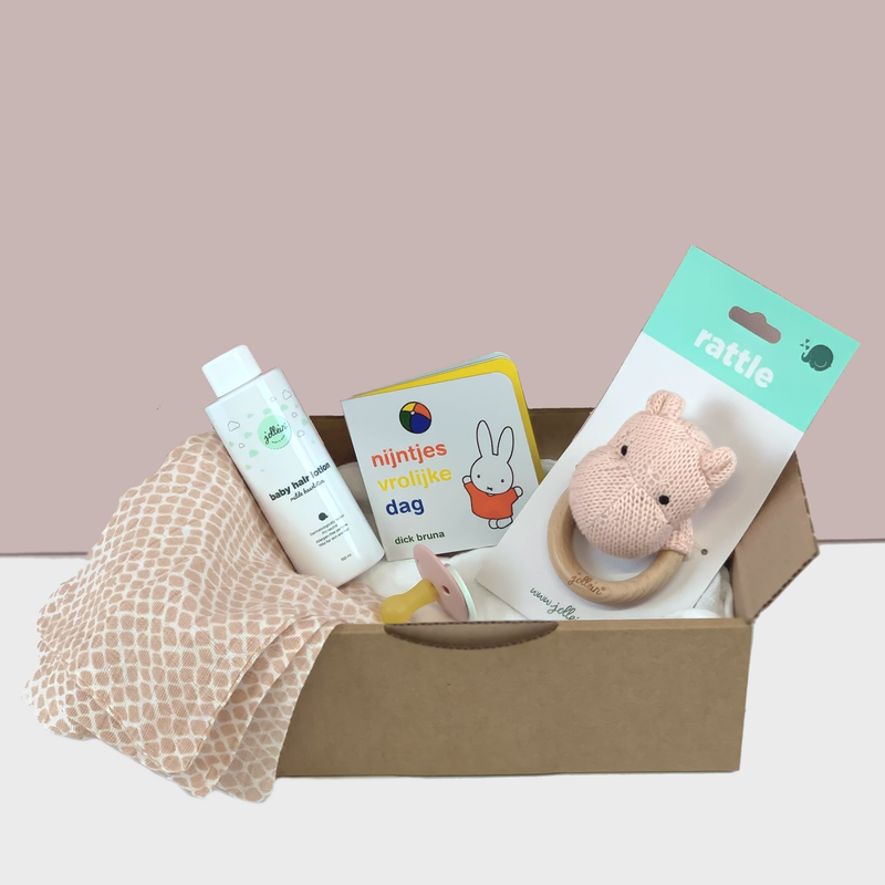 kraampakket cadeaubox baby zwanger geboorte kado giftbox kraamcadeau suprise box jongen meisje